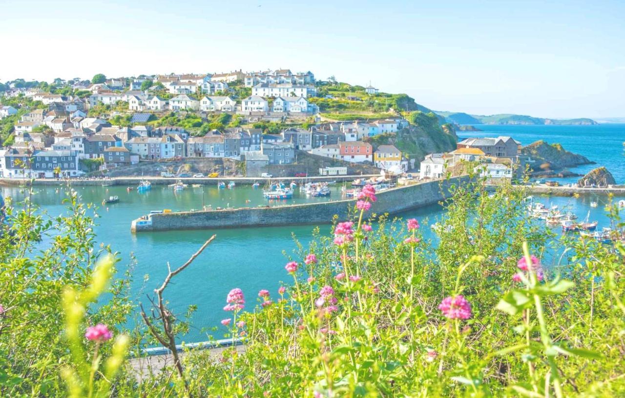 Idyllic Cornish Cottage, Superking Bed, Private Garden Dogs Welcome Truro Bagian luar foto