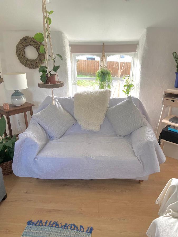 Idyllic Cornish Cottage, Superking Bed, Private Garden Dogs Welcome Truro Bagian luar foto